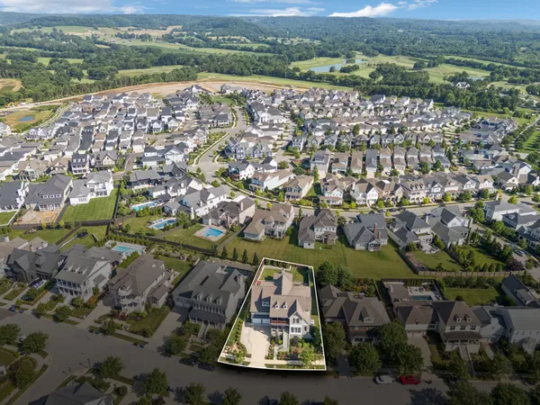 $2,595,000 | 801 Stonewater Boulevard, Franklin, TN 37064