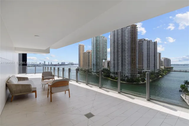 $16,500 | 300 Biscayne Blvd Way, Unit 704, Miami, FL 33131