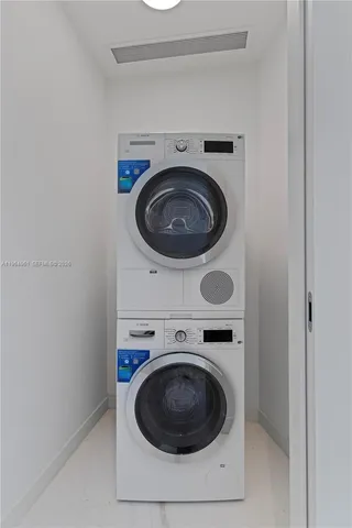 $16,500 | 300 Biscayne Blvd Way, Unit 704, Miami, FL 33131