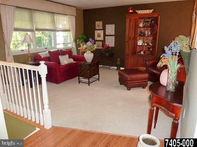 2 Manor Road York, PA 17403 - Photo 3 of 25 Gallery Image 3