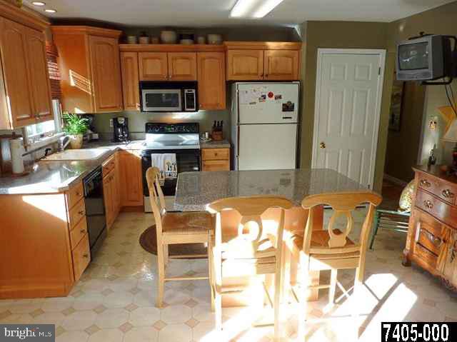 2 Manor Road York, PA 17403 - Photo 7 of 25 Gallery Image 7