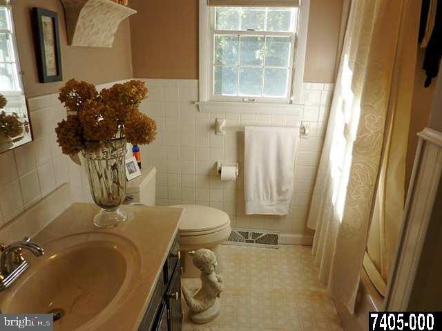 2 Manor Road York, PA 17403 - Photo 10 of 25 Gallery Image 10