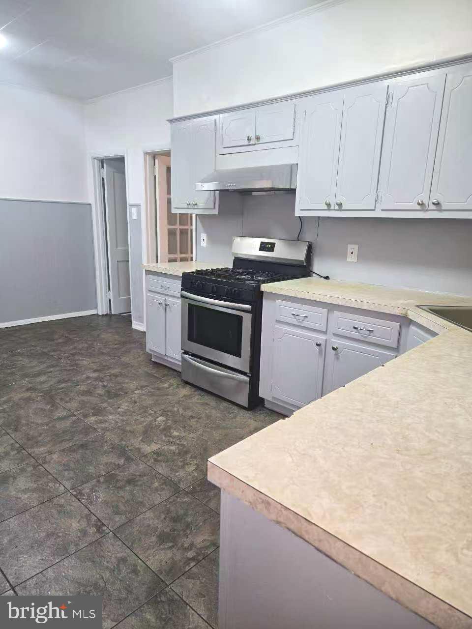 2223 Rhawn Street Philadelphia, PA 19152 - Photo 7 of 19