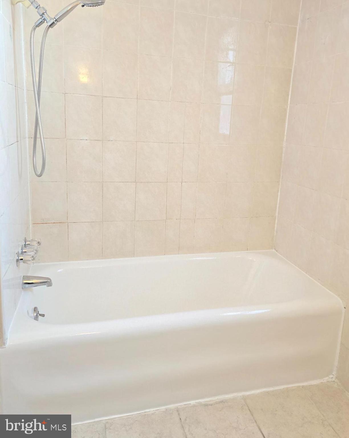 2223 Rhawn Street Philadelphia, PA 19152 - Photo 10 of 19