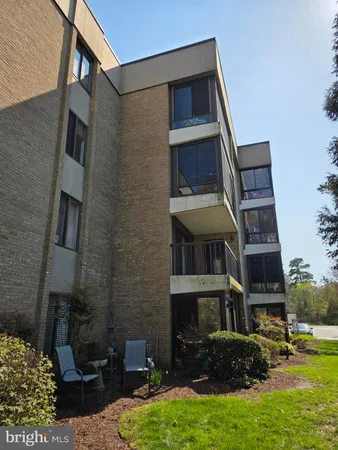 $174,900 | 227 Canal Park Drive, Unit 206, Salisbury, MD 21804