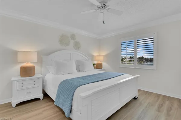 $11,000 | 10682 Gulf Shore Drive, Unit C205, Naples, FL 34108