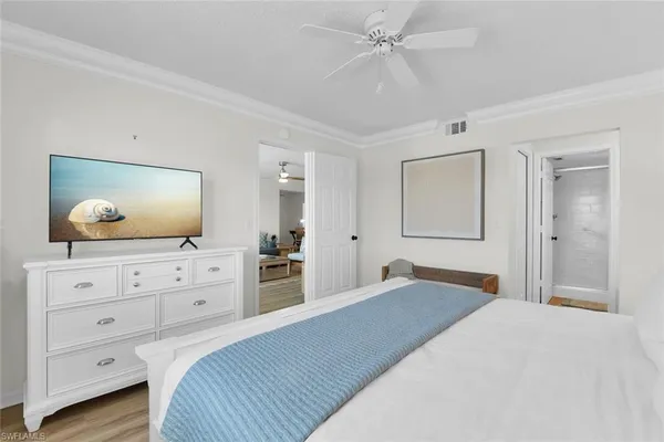 $11,000 | 10682 Gulf Shore Drive, Unit C205, Naples, FL 34108