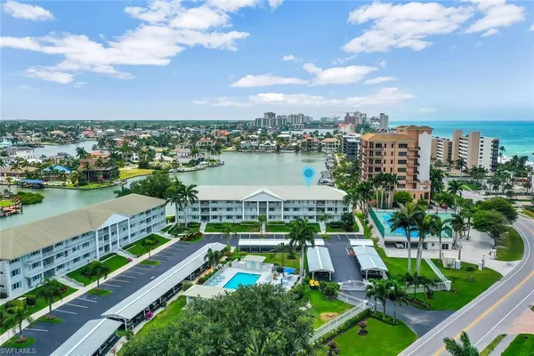 $11,000 | 10682 Gulf Shore Drive, Unit C205, Naples, FL 34108