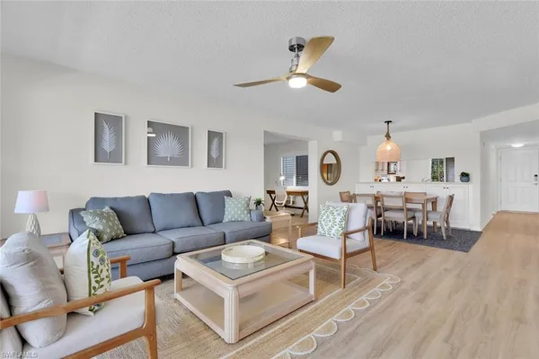 $11,000 | 10682 Gulf Shore Drive, Unit C205, Naples, FL 34108