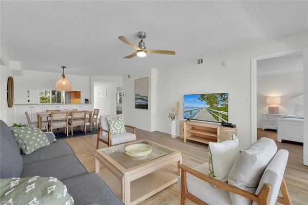 $11,000 | 10682 Gulf Shore Drive, Unit C205, Naples, FL 34108