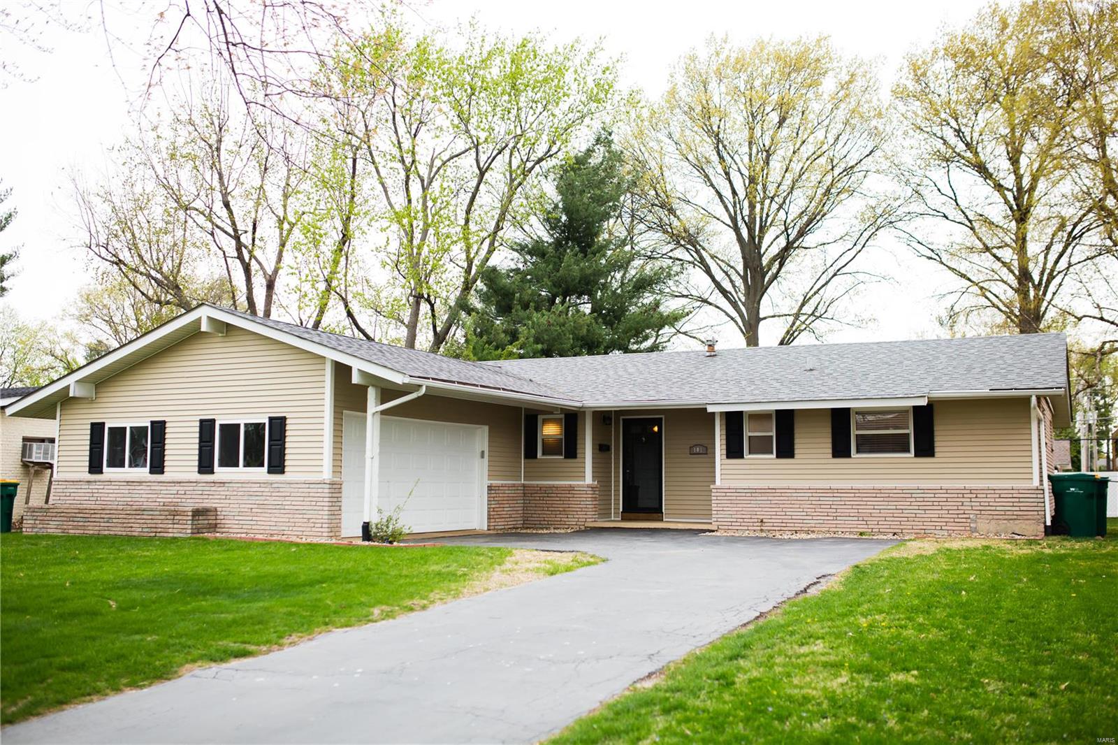 108 Ruth Drive O'Fallon, IL 62269 - Photo 2 of 40 Gallery Image 2