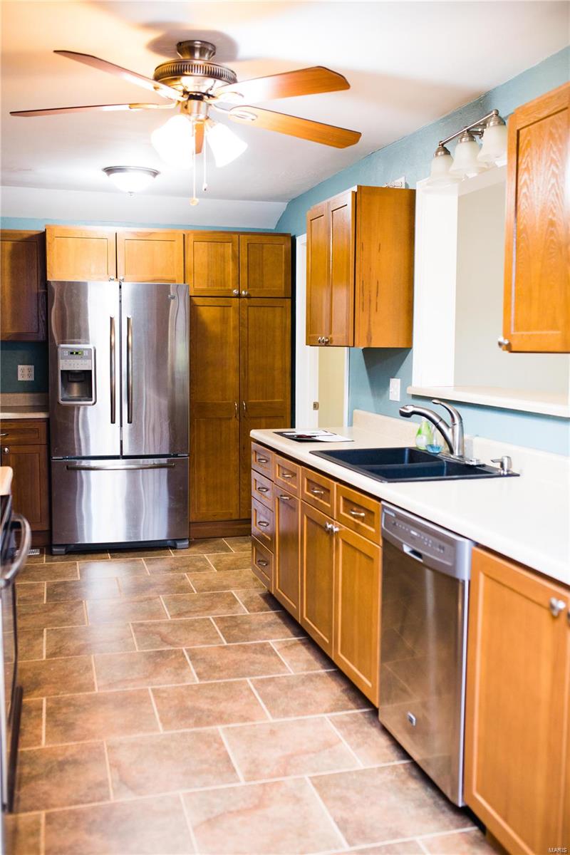 108 Ruth Drive O'Fallon, IL 62269 - Photo 17 of 40 Gallery Image 17