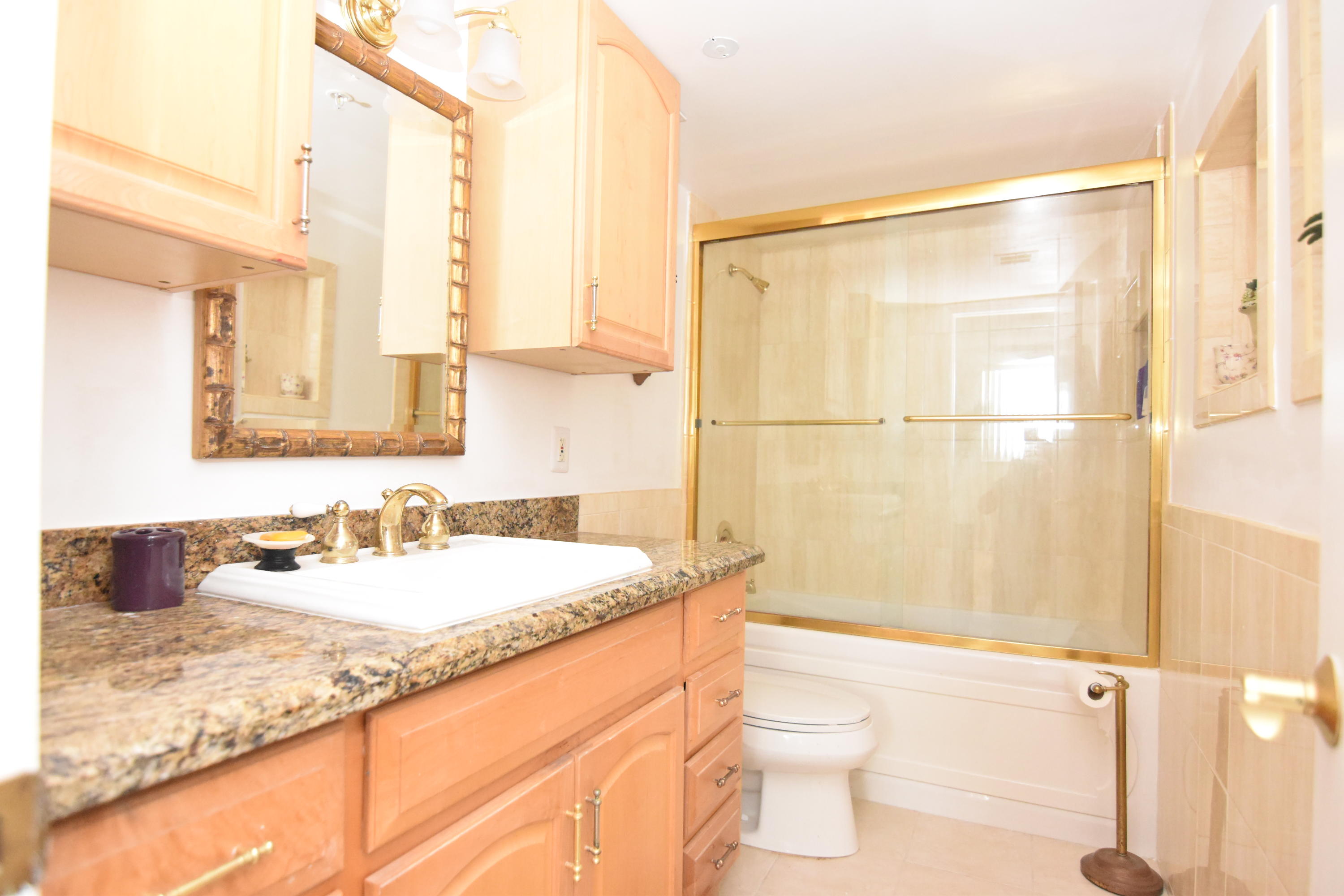 1505 North Riverside Drive, Unit 601 Pompano Beach, FL 33062 - Photo 13 of 35 Master bath