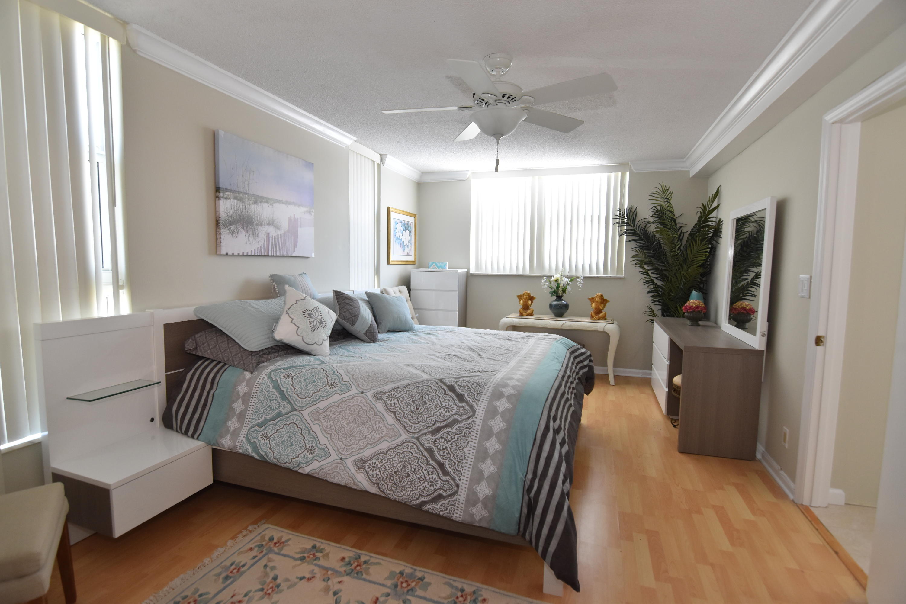 1505 North Riverside Drive, Unit 601 Pompano Beach, FL 33062 - Photo 10 of 35 Master Bedroom