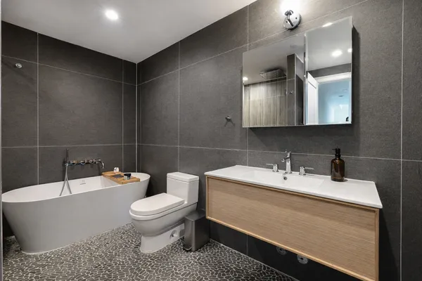 $5,500 | 143 Winthrop Street, Unit 4B | Prospect Lefferts Gardens