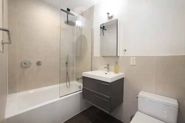 $5,500 | 143 Winthrop Street, Unit 4B | Prospect Lefferts Gardens