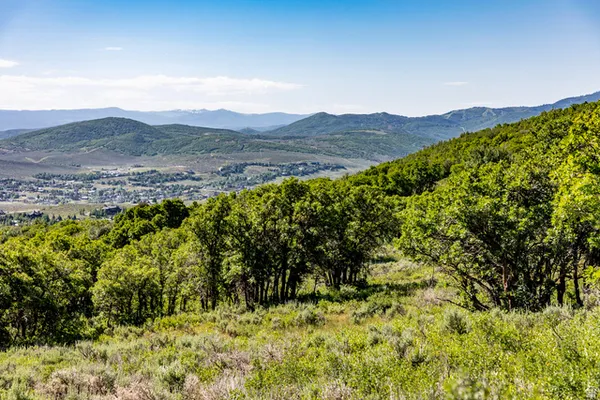 $1,750,000 | 1625 West Red Hawk Trail, Unit 20, Park City, UT 84098