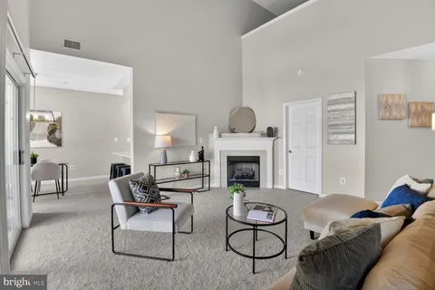 $499,000 | 11326 Westbrook Mill Lane, Unit 301, Fairfax, VA 22030