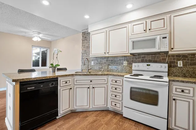 $399,999 | 6820 Susanna Court, Citrus Heights, CA 95621