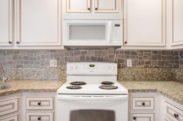 $399,999 | 6820 Susanna Court, Citrus Heights, CA 95621