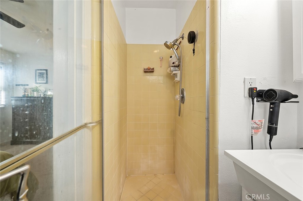 375 Cedar Avenue Brea, CA 92821 - Photo 26 of 40