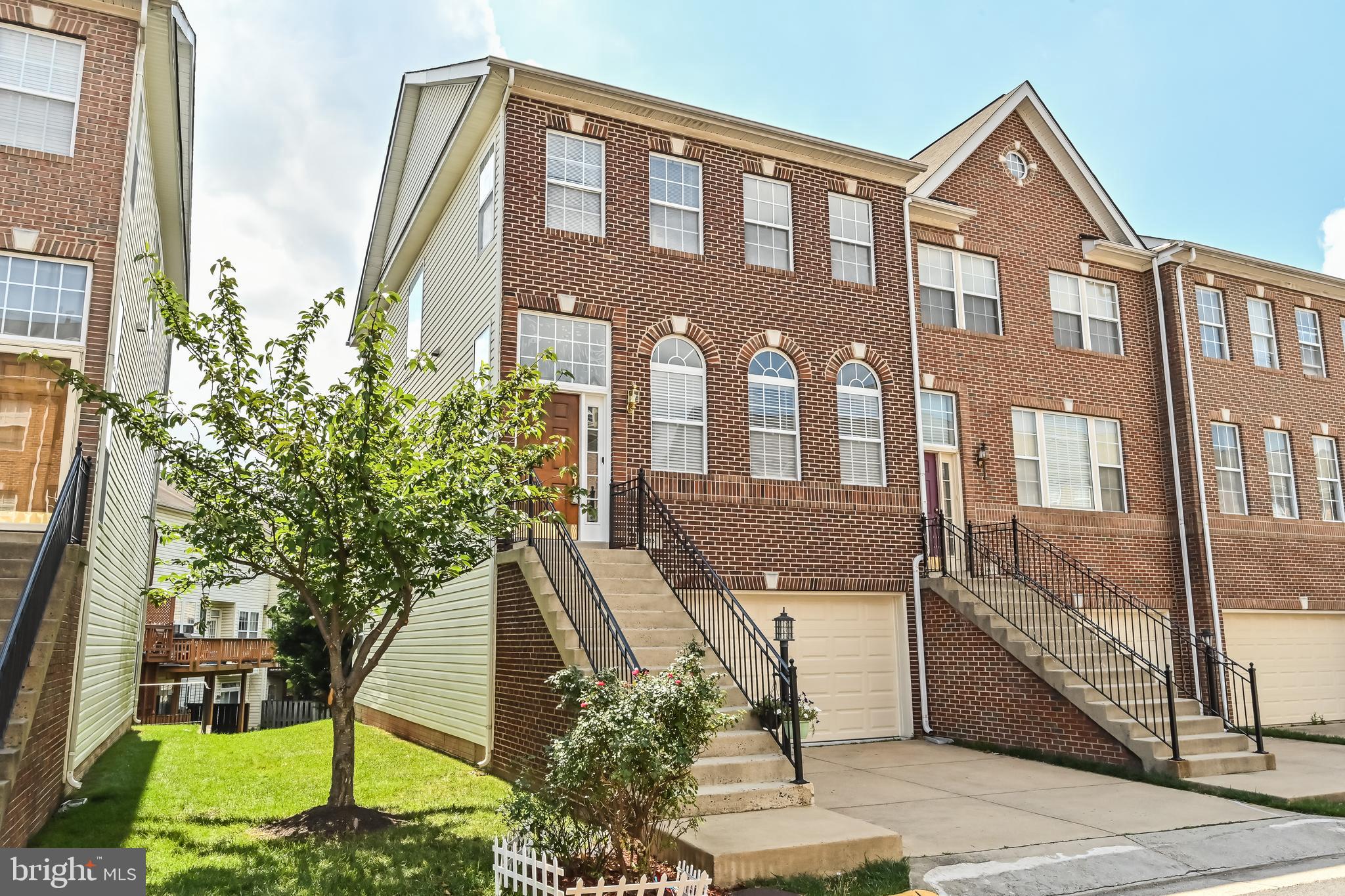 2618 Tarleton Corner Drive Herndon, VA 20171 - Photo 3 of 46