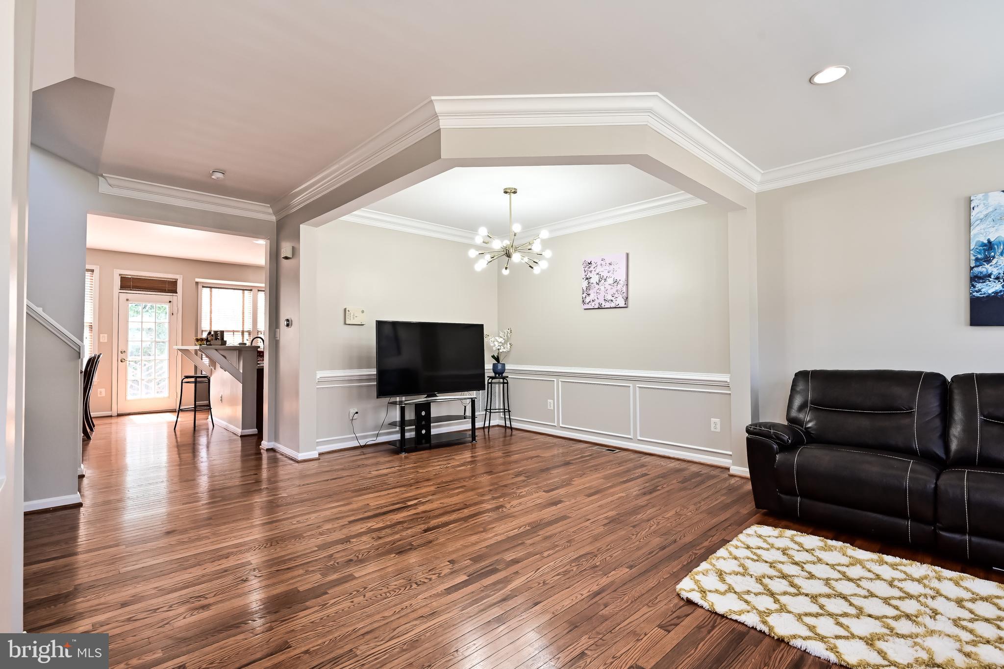 2618 Tarleton Corner Drive Herndon, VA 20171 - Photo 5 of 46