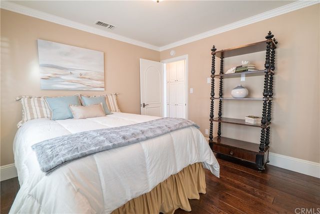 $2,100,000 | 5529 East Seaside Walk, Long Beach, CA 90803