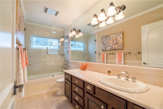 $2,100,000 | 5529 East Seaside Walk, Long Beach, CA 90803