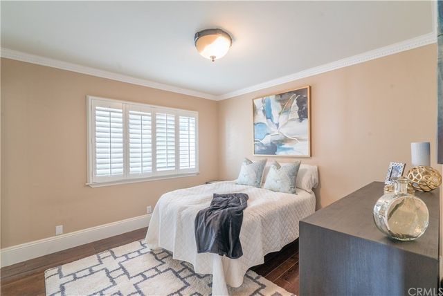 $2,100,000 | 5529 East Seaside Walk, Long Beach, CA 90803