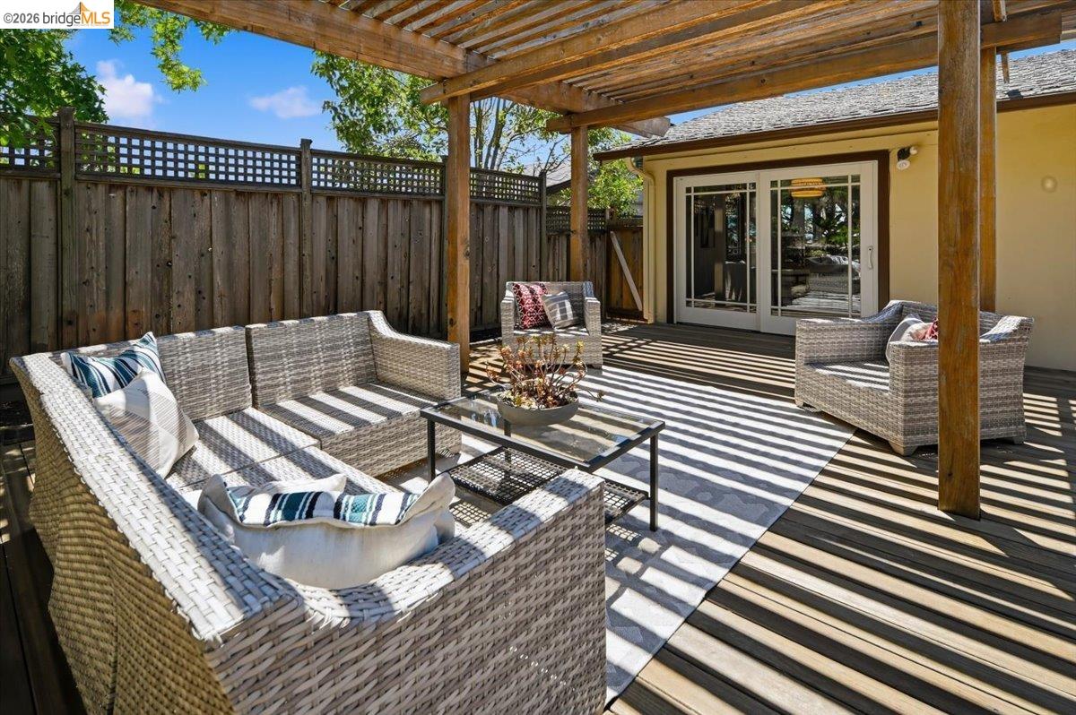 132 Rishell Drive Oakland, CA 94619 - Photo 35 of 42