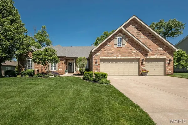 $740,000 | 233 Fox Haven Drive, O'Fallon, MO 63368
