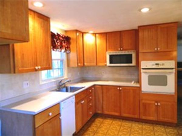 12 Barnum Road Burlington, MA 01803 - Photo 3 of 17 Gallery Image 3