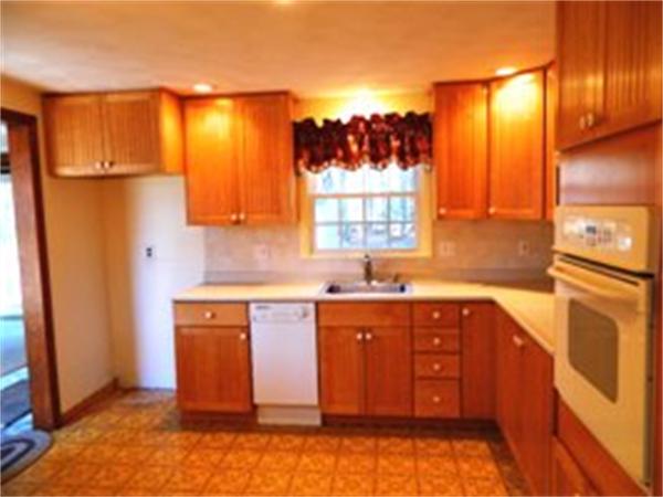 12 Barnum Road Burlington, MA 01803 - Photo 4 of 17 Gallery Image 4