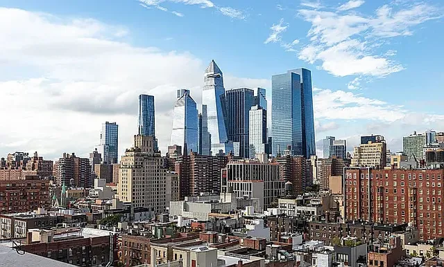 $499,000 | 200 West 20th Street, Unit 902 | Chelsea