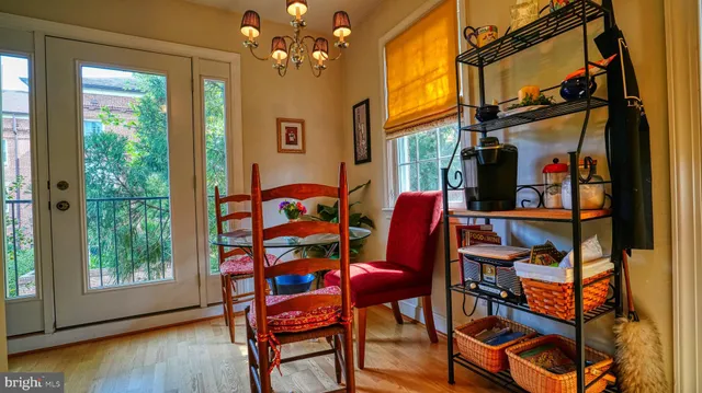 $2,150 | 1107 North Pitt Street, Unit 2A, Alexandria, VA 22314