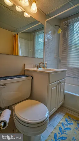 $2,150 | 1107 North Pitt Street, Unit 2A, Alexandria, VA 22314