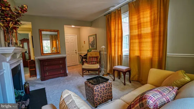 $2,150 | 1107 North Pitt Street, Unit 2A, Alexandria, VA 22314