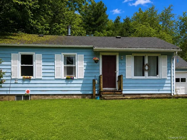$370,000 | 11 Wickham Drive, Warwick, NY 10990