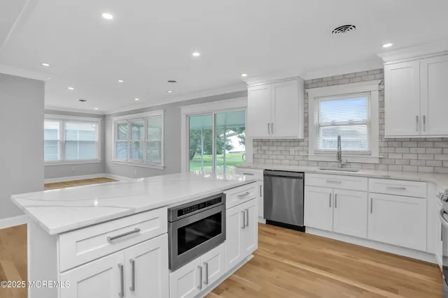 $349,900 | 75 Brakenbury Drive, Toms River, NJ 08757