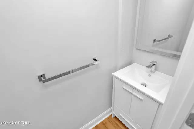 $349,900 | 75 Brakenbury Drive, Toms River, NJ 08757