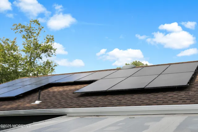 $349,900 | 75 Brakenbury Drive, Toms River, NJ 08757