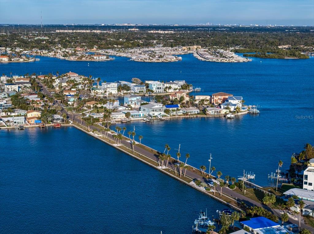 16002 5th Street East Redington Beach, FL 33708 - Photo 32 of 49 Gallery Image 32