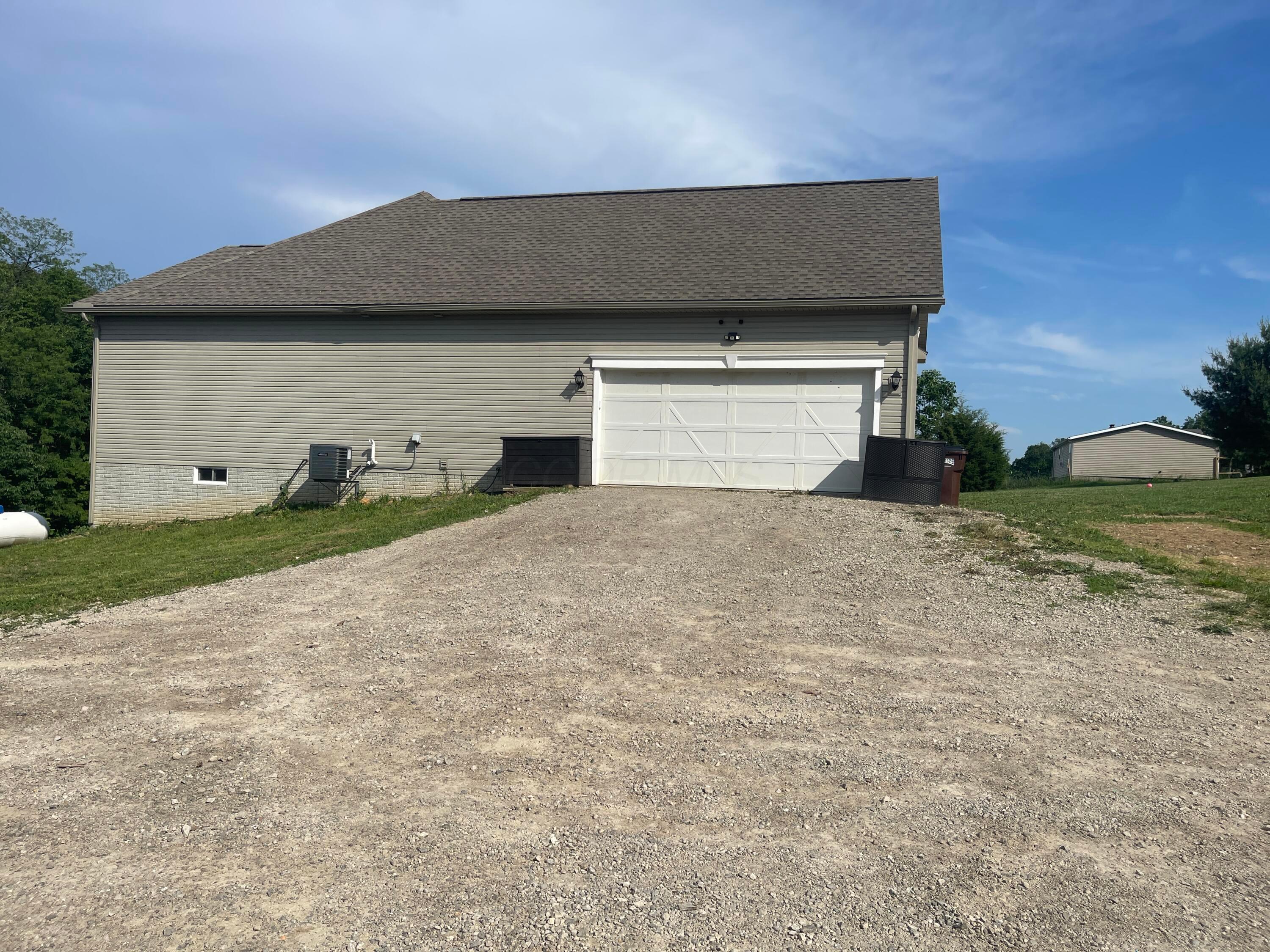 707 Hurless Road Frankfort, OH 45628 - Photo 5 of 34 2026-05-19 17.13.14