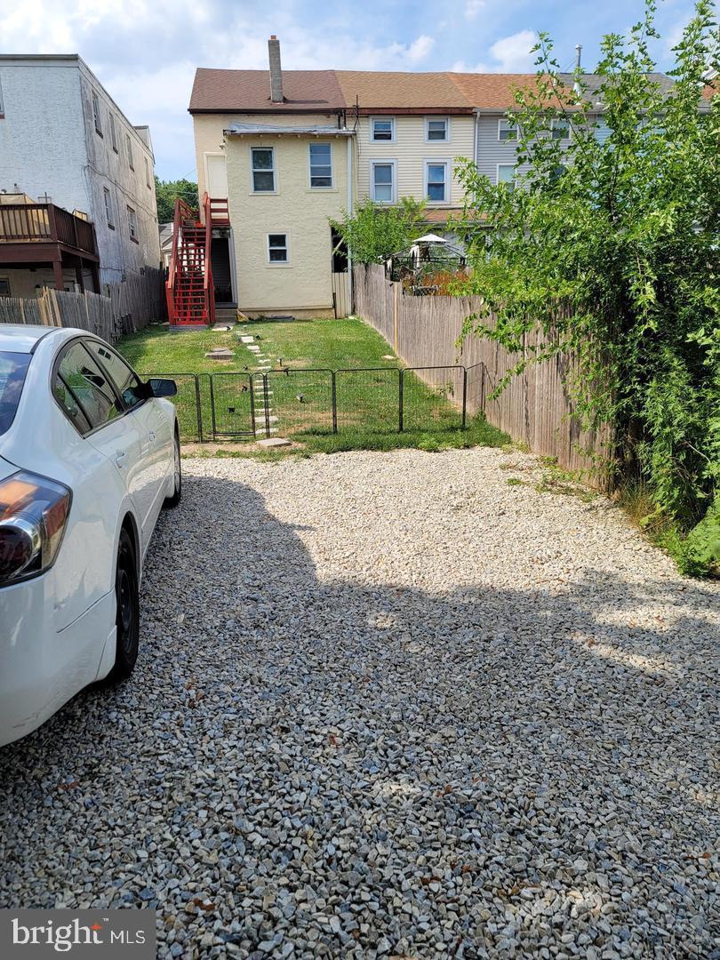 525 Spring Mill Avenue Conshohocken, PA 19428 - Photo 2 of 10 a front view of a house with garden