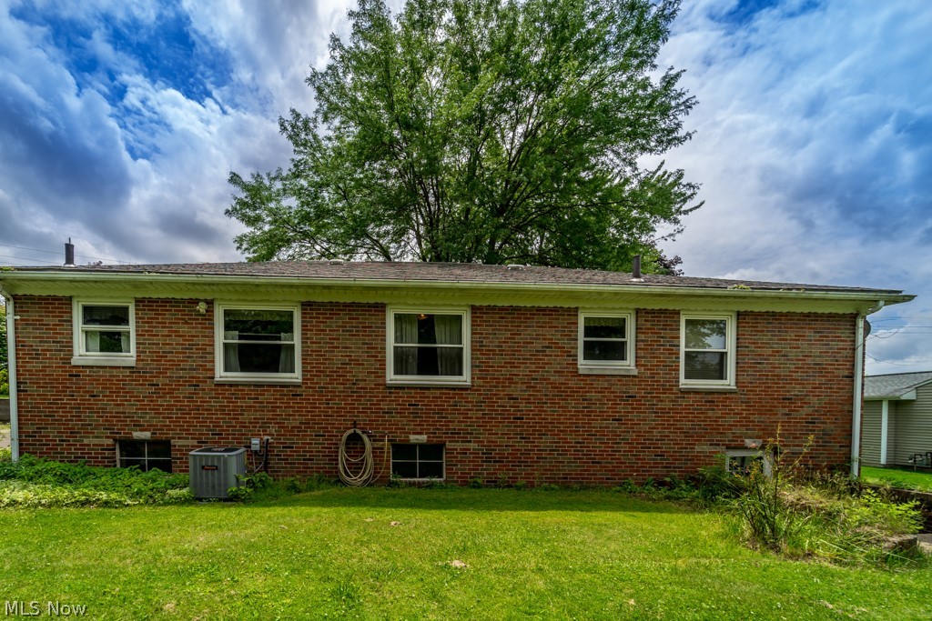 727 Swartz Road Akron, OH 44319 - Photo 6 of 23