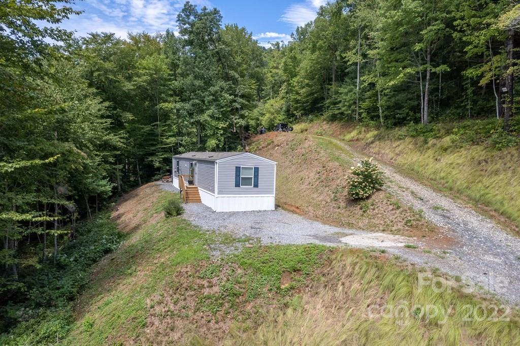 1093 Canada Road Tuckasegee, NC 28783 - Photo 4 of 45 Gallery Image 4