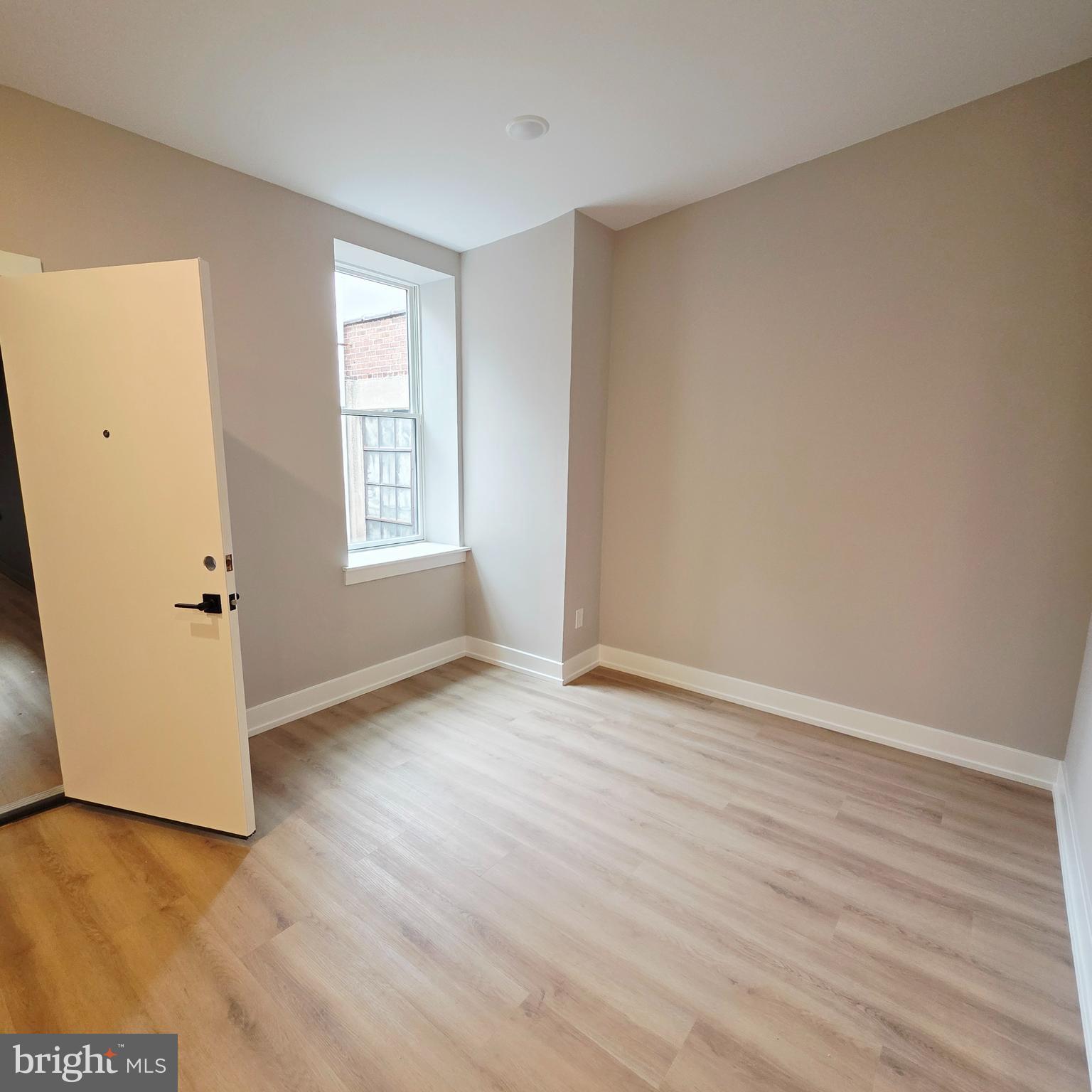 714 Chestnut Street, Unit 6 Philadelphia, PA 19106 - Photo 4 of 16