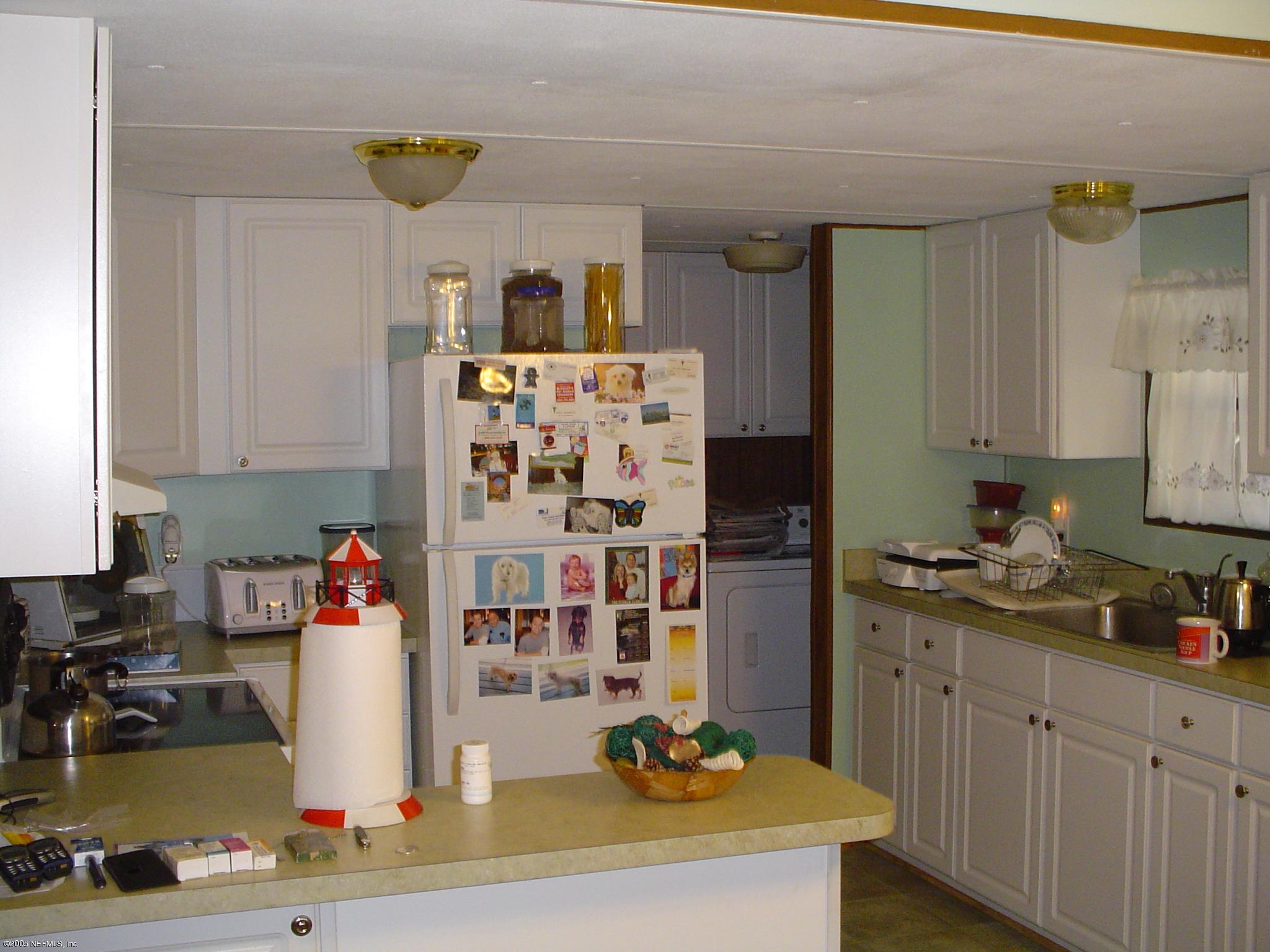121 Riverside Satsuma, FL 32189 - Photo 5 of 5 Kitchen