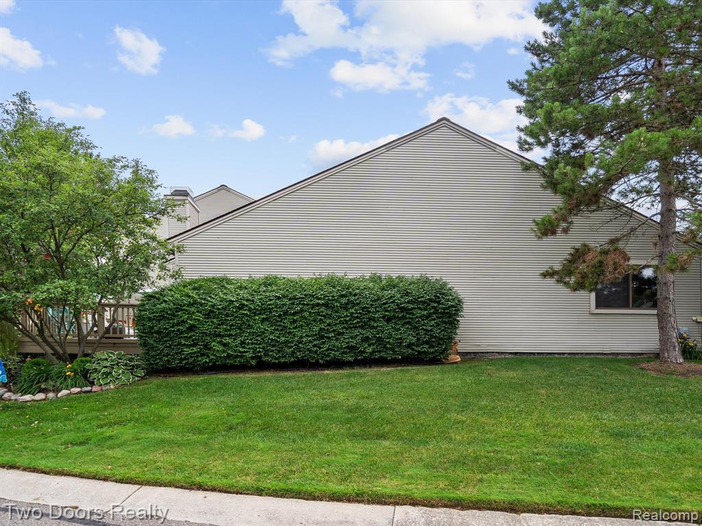 720 Eton Court Rochester Hills, MI 48307 - Photo 40 of 41